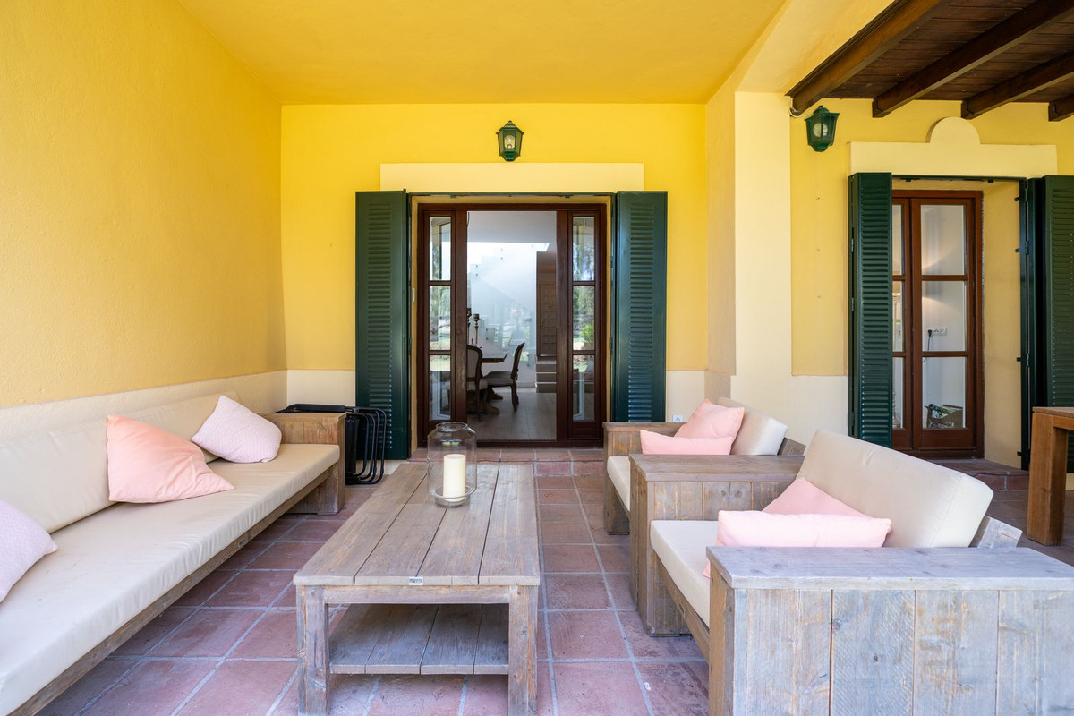 Huis te koop in Guadalmina Baja | 5 slaapkamers H5148274