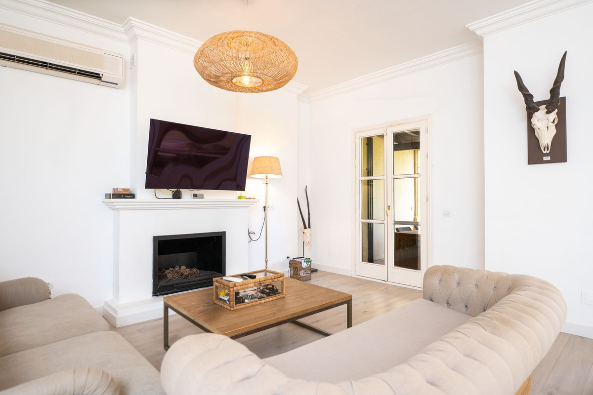 Huis te koop in Guadalmina Baja | 5 slaapkamers H5148274