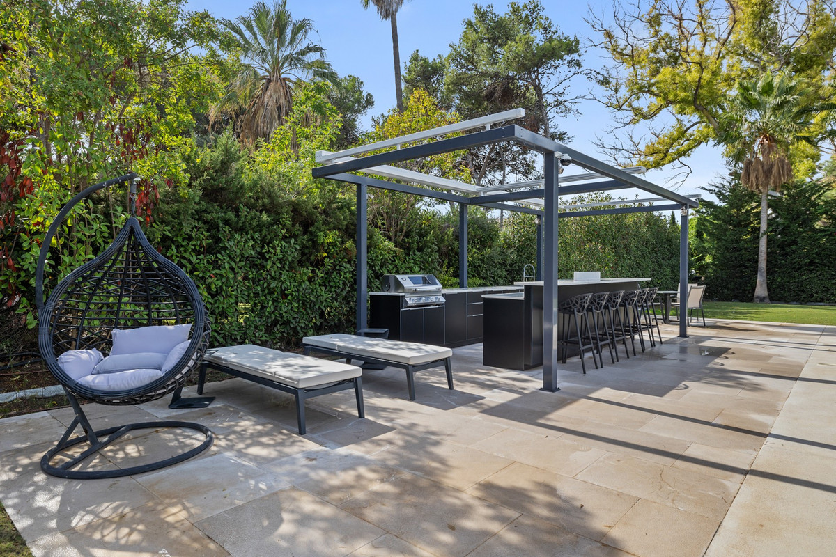 Huis te koop in Guadalmina Baja | 6 slaapkamers H5151001
