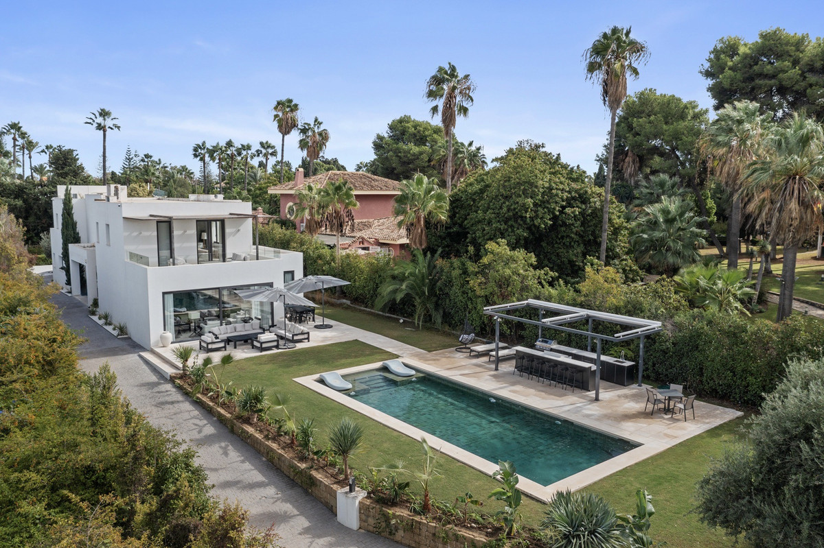 Huis te koop in Guadalmina Baja | 6 slaapkamers H5151001