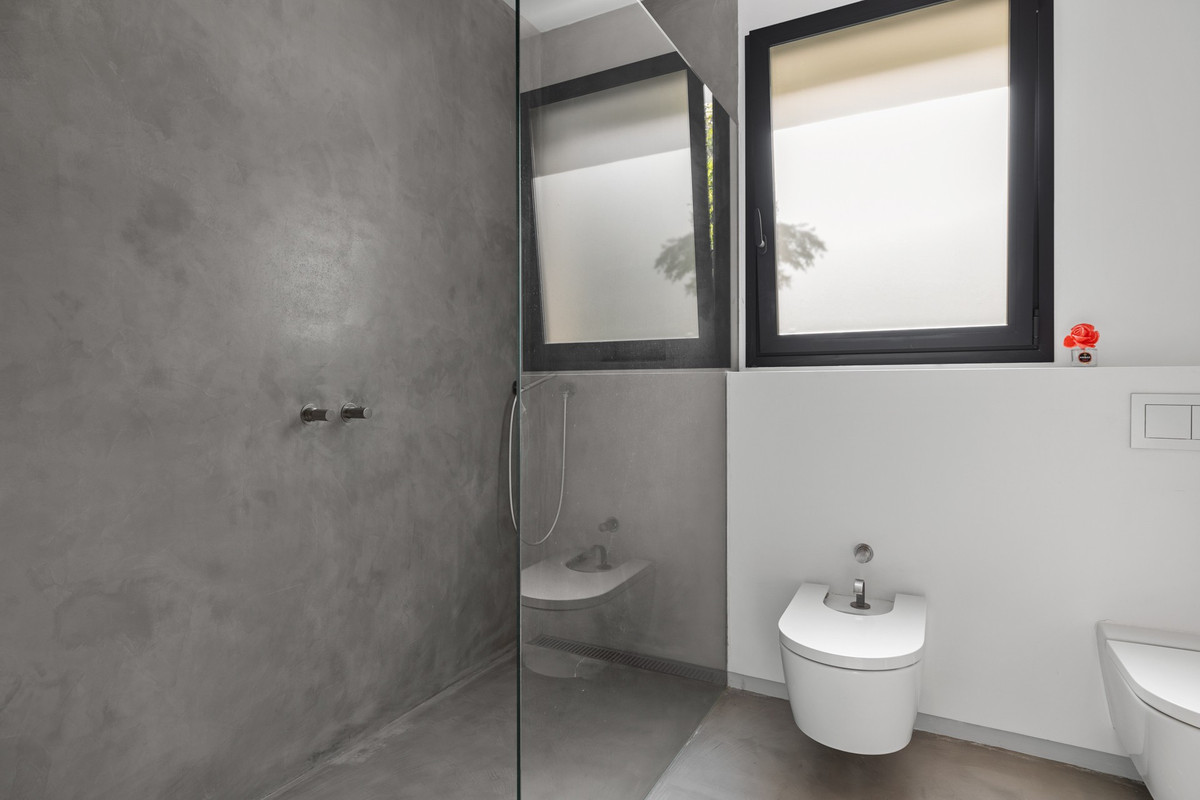 Huis te koop in Guadalmina Baja | 6 slaapkamers H5151001