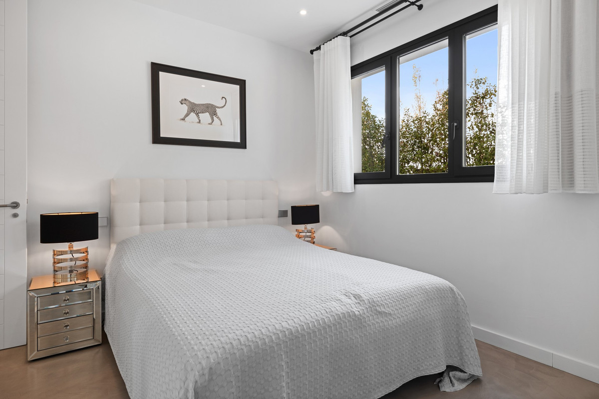 Huis te koop in Guadalmina Baja | 6 slaapkamers H5151001