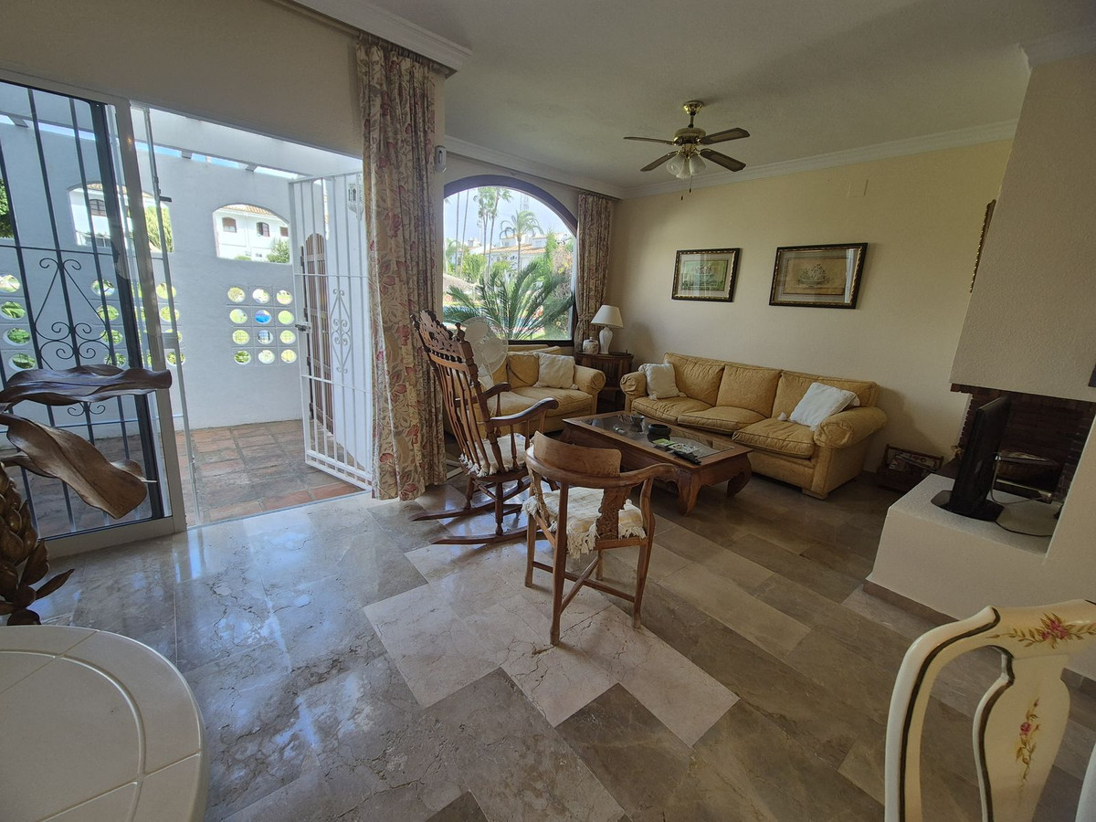 Huis te koop in Guadalmina Baja | 4 slaapkamers H5158777