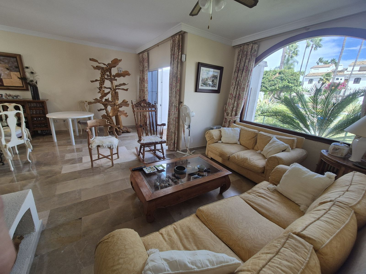 Huis te koop in Guadalmina Baja | 4 slaapkamers H5158777