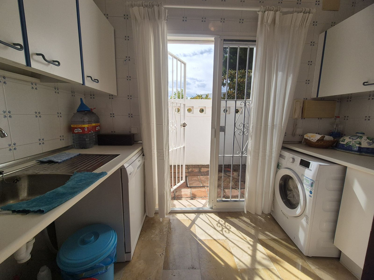 Huis te koop in Guadalmina Baja | 4 slaapkamers H5158777