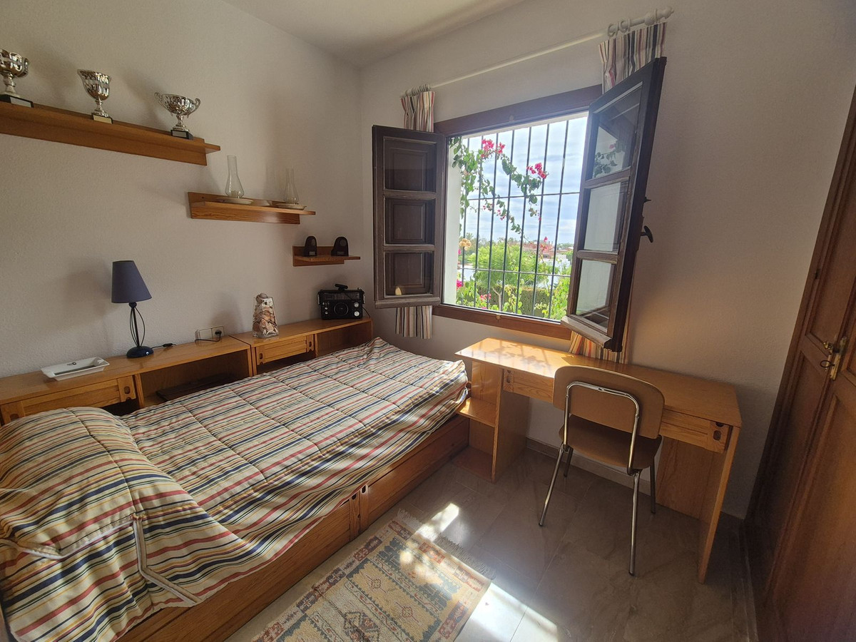 Huis te koop in Guadalmina Baja | 4 slaapkamers H5158777