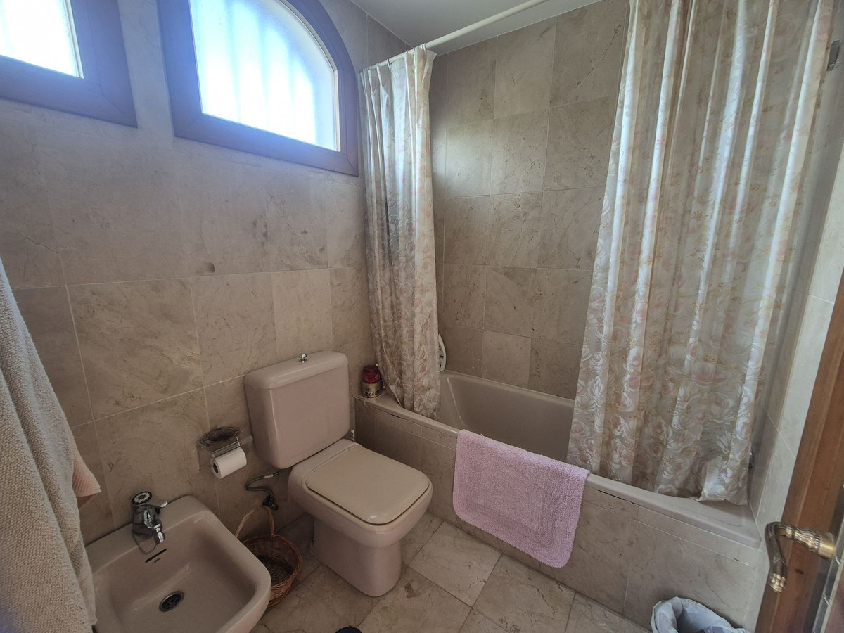 Huis te koop in Guadalmina Baja | 4 slaapkamers H5158777