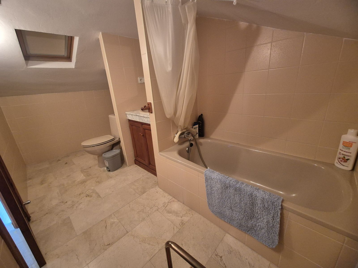 Huis te koop in Guadalmina Baja | 4 slaapkamers H5158777