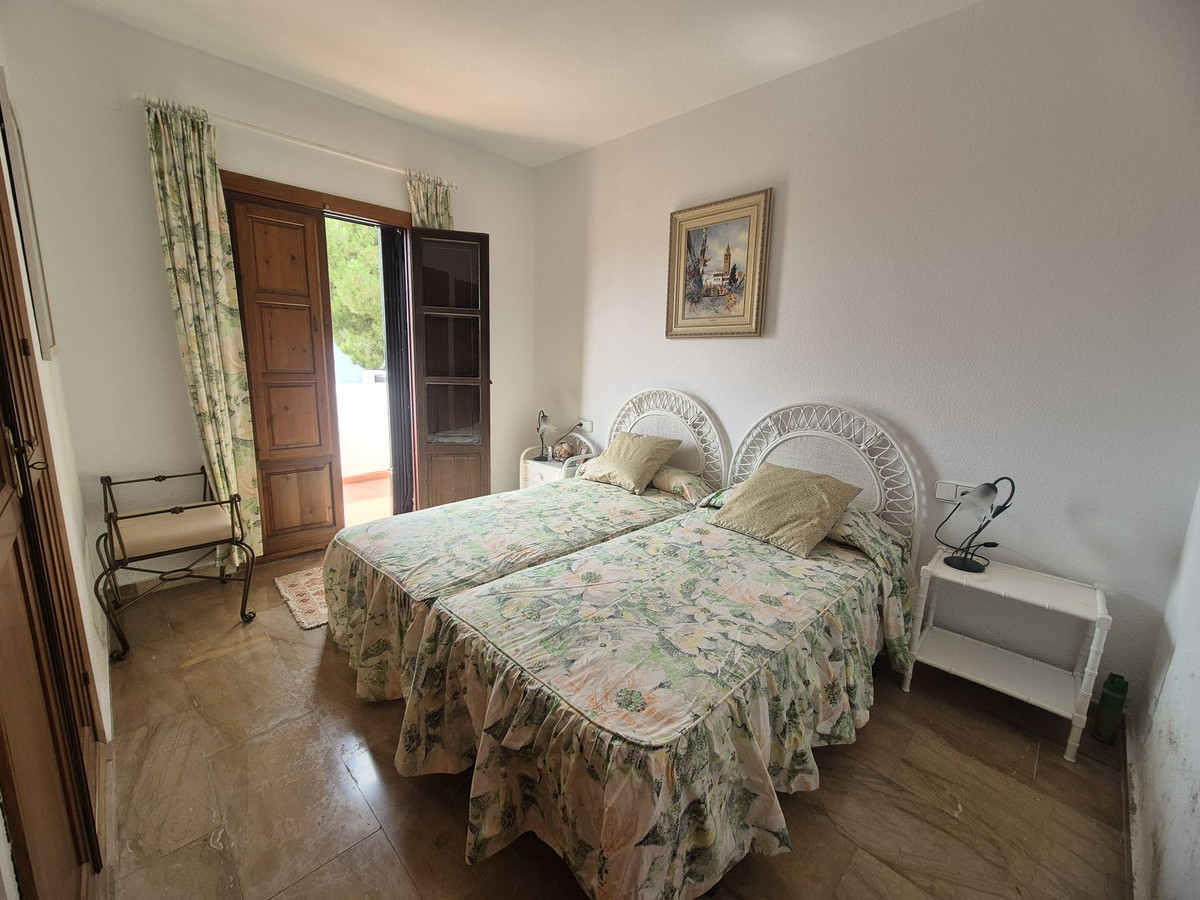 Huis te koop in Guadalmina Baja | 4 slaapkamers H5158777