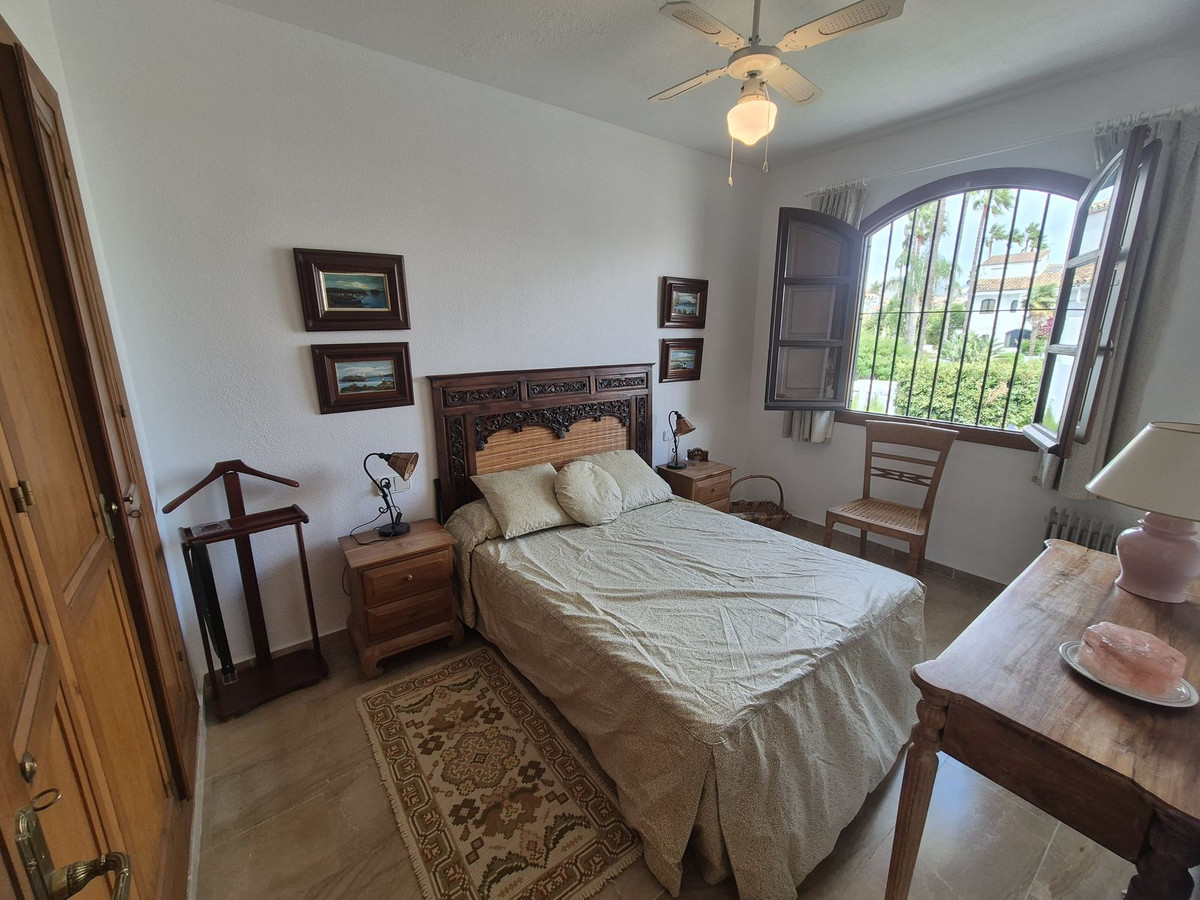 Huis te koop in Guadalmina Baja | 4 slaapkamers H5158777