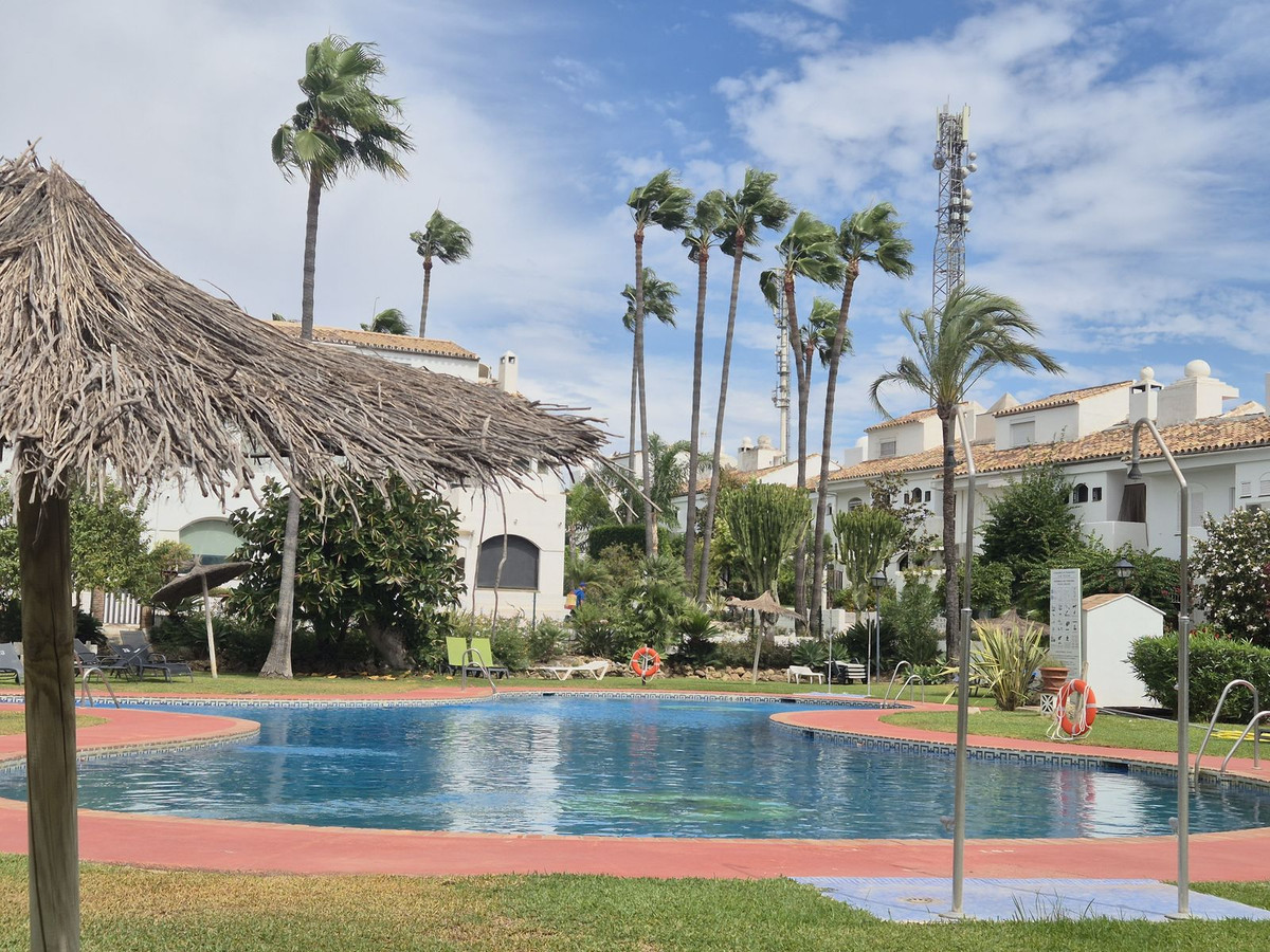 Huis te koop in Guadalmina Baja | 4 slaapkamers H5158777