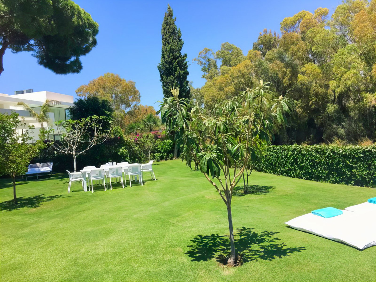 Huis te koop in Guadalmina Baja | 3 slaapkamers H5160247