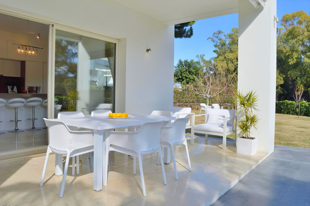 Huis te koop in Guadalmina Baja | 3 slaapkamers H5160247