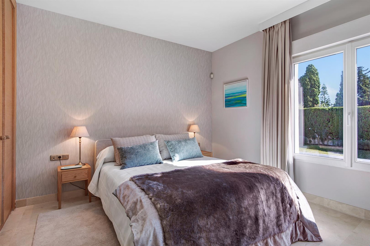 Huis te koop in Guadalmina Baja | 6 slaapkamers H5166772