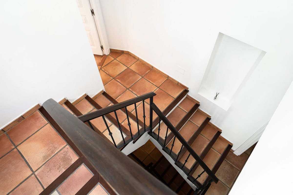 Huis te koop in Guadalmina Baja | 6 slaapkamers H5209114