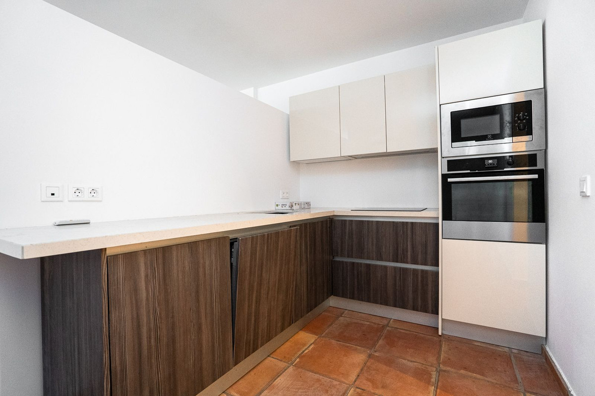 Huis te koop in Guadalmina Baja | 6 slaapkamers H5209114