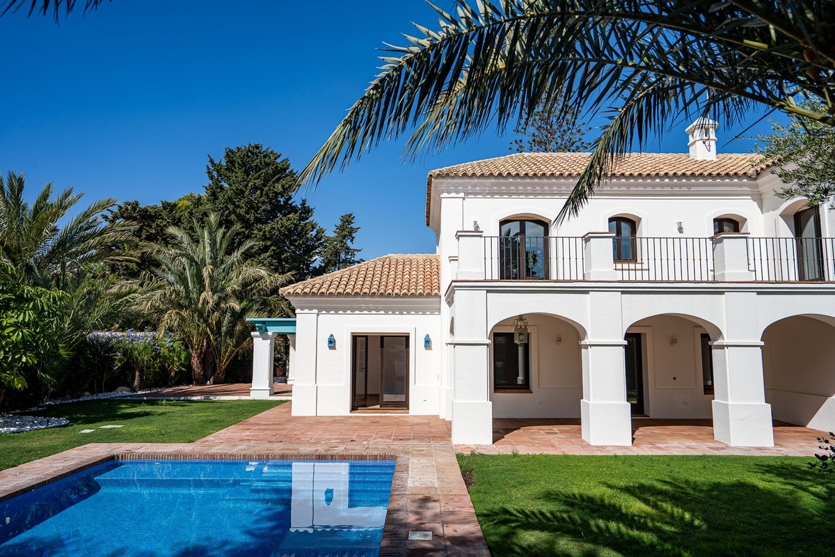 Huis te koop in Guadalmina Baja | 6 slaapkamers H5209114