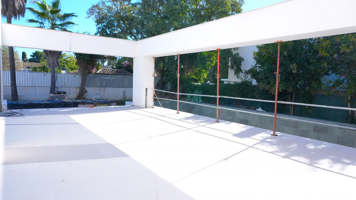 Huis te koop in Guadalmina Baja | 4 slaapkamers H5214583