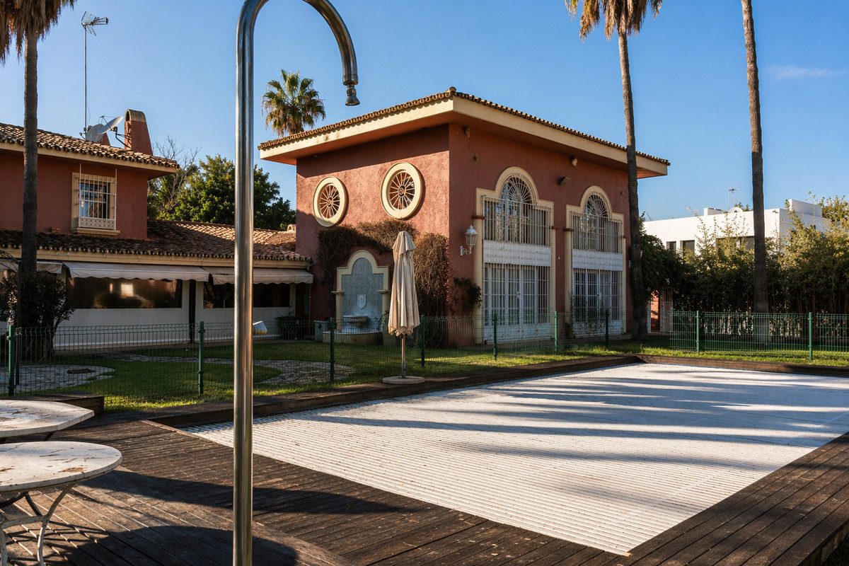 Huis te koop in Guadalmina Baja | 5 slaapkamers H5251645