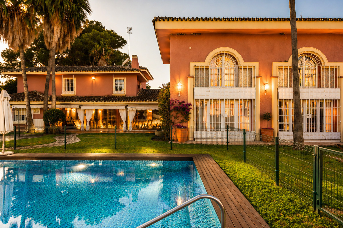 Huis te koop in Guadalmina Baja | 5 slaapkamers H5251645