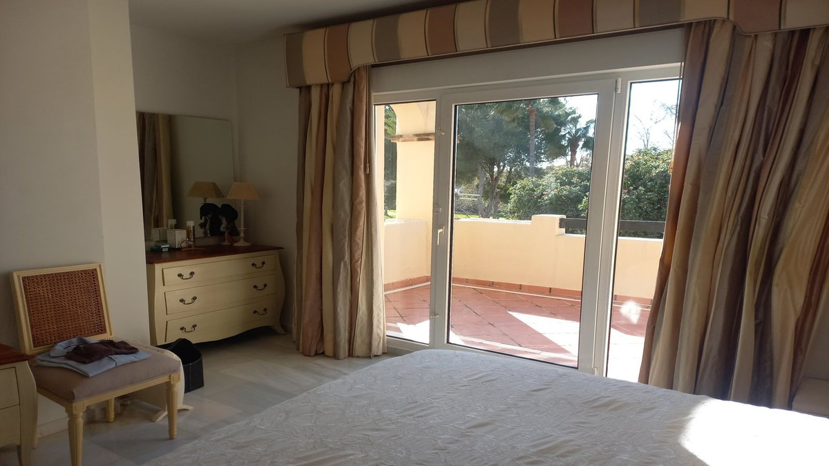 Huis te koop in Guadalmina Baja | 3 slaapkamers H5289574