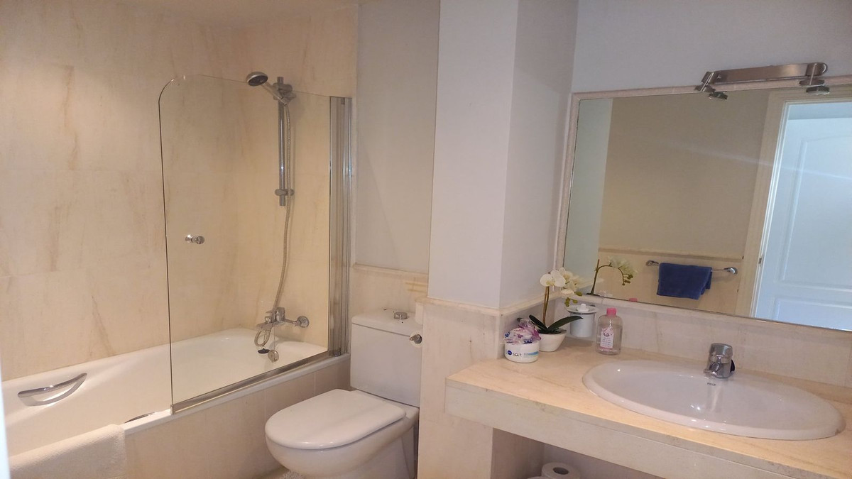 Huis te koop in Guadalmina Baja | 3 slaapkamers H5289574