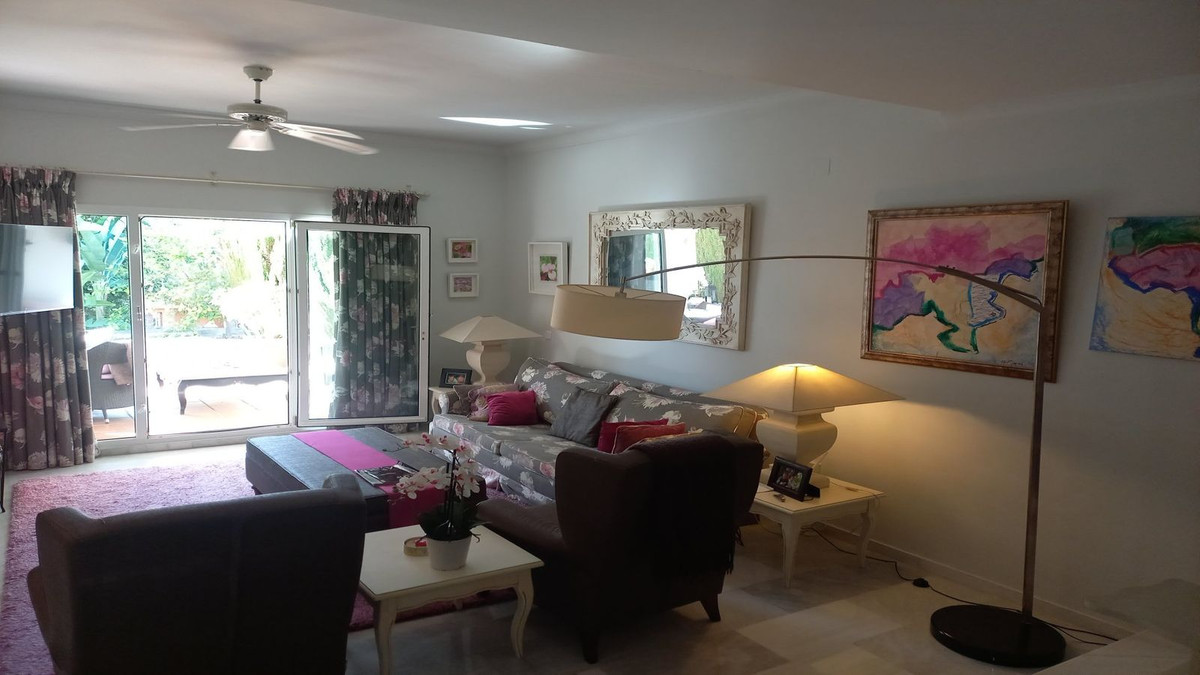 Huis te koop in Guadalmina Baja | 3 slaapkamers H5289574