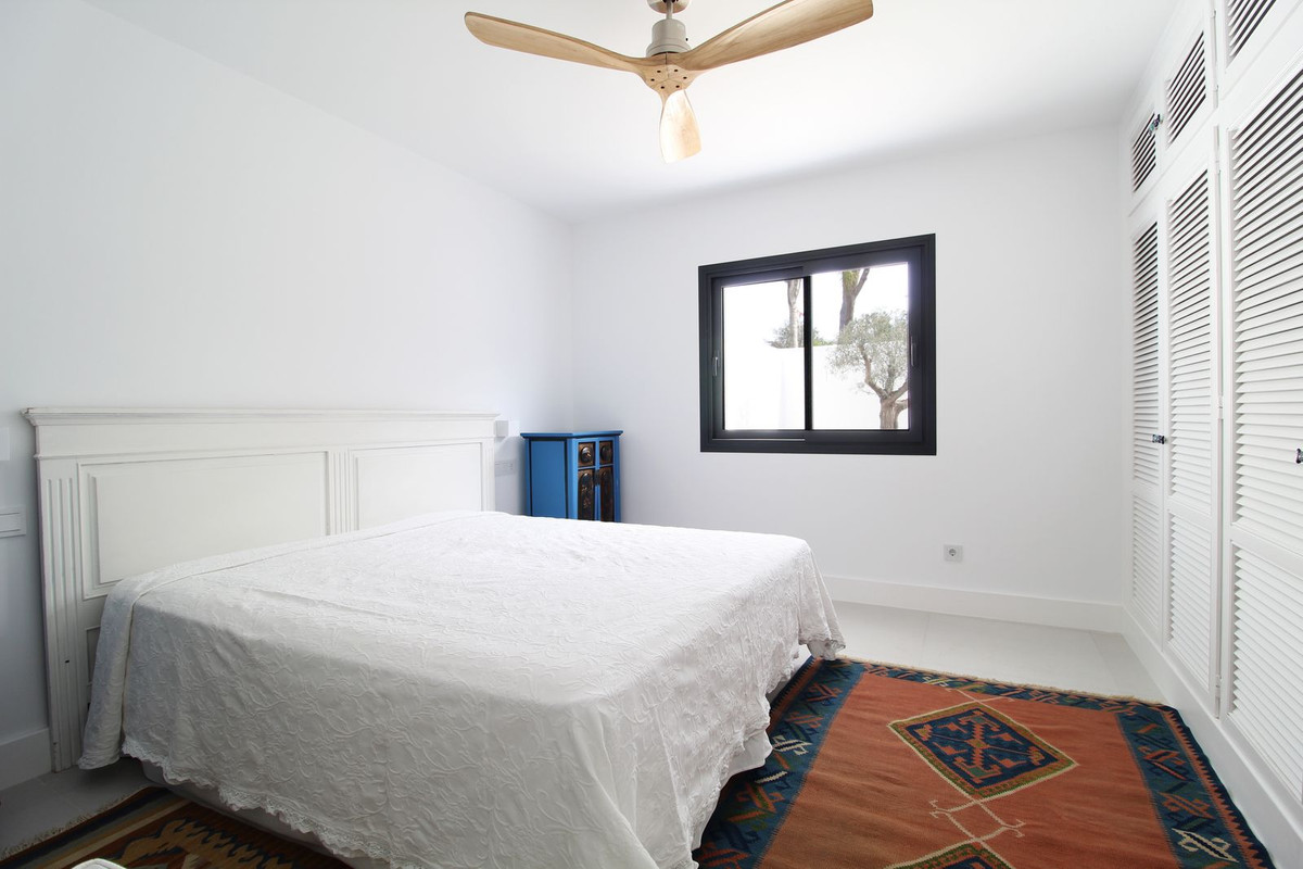 Huis te koop in Guadalmina Baja | 7 slaapkamers H5352334