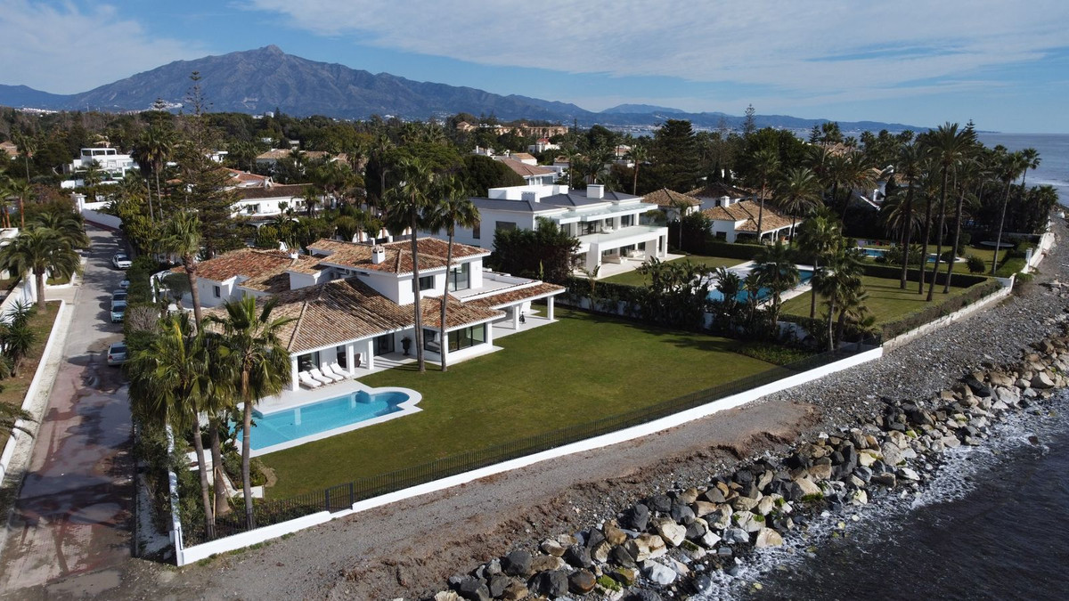 Huis te koop in Guadalmina Baja | 7 slaapkamers H5352334