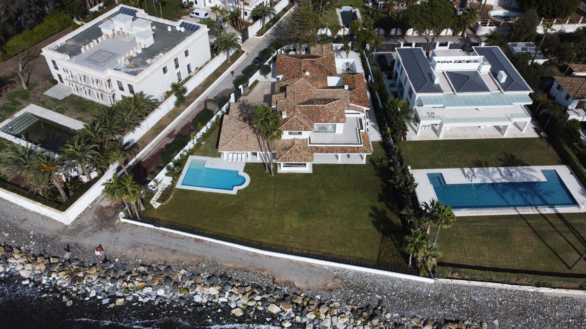 Huis te koop in Guadalmina Baja | 7 slaapkamers H5352334