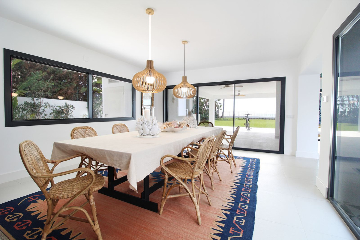 Huis te koop in Guadalmina Baja | 7 slaapkamers H5352334