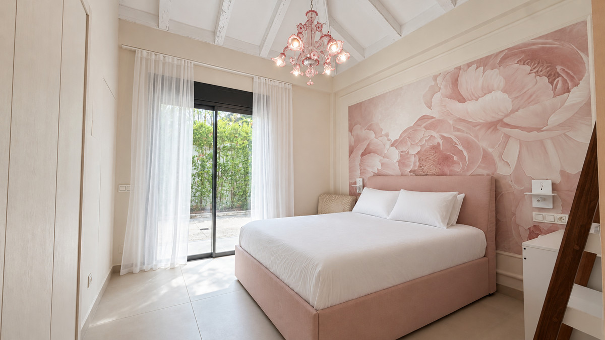 Property main view 44