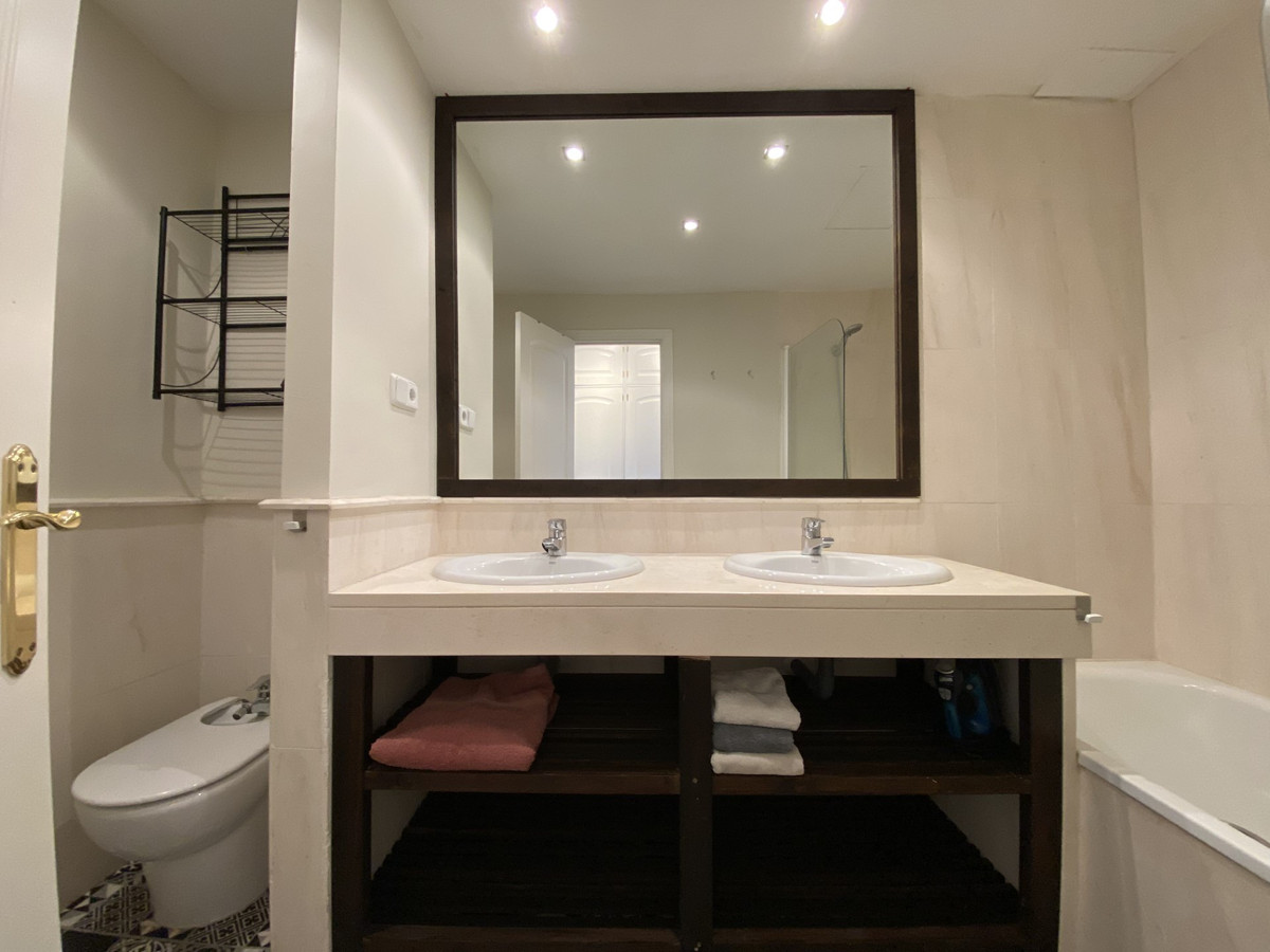 Huis te koop in Guadalmina Baja | 3 slaapkamers H5367493