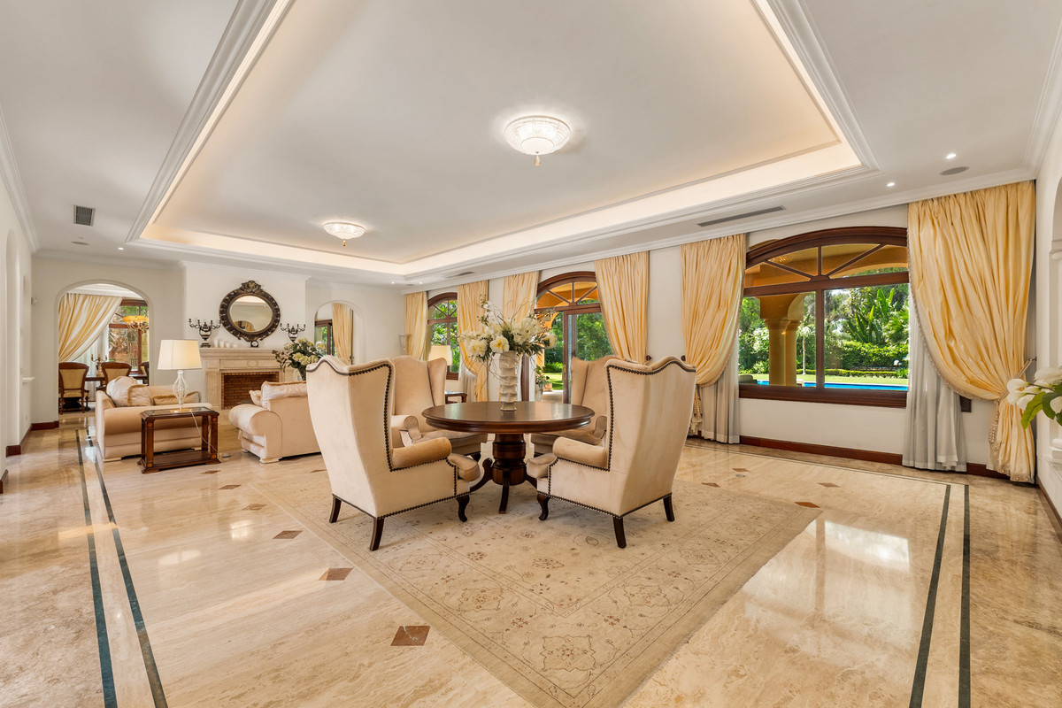 Huis te koop in Guadalmina Baja | 8 slaapkamers H5368981