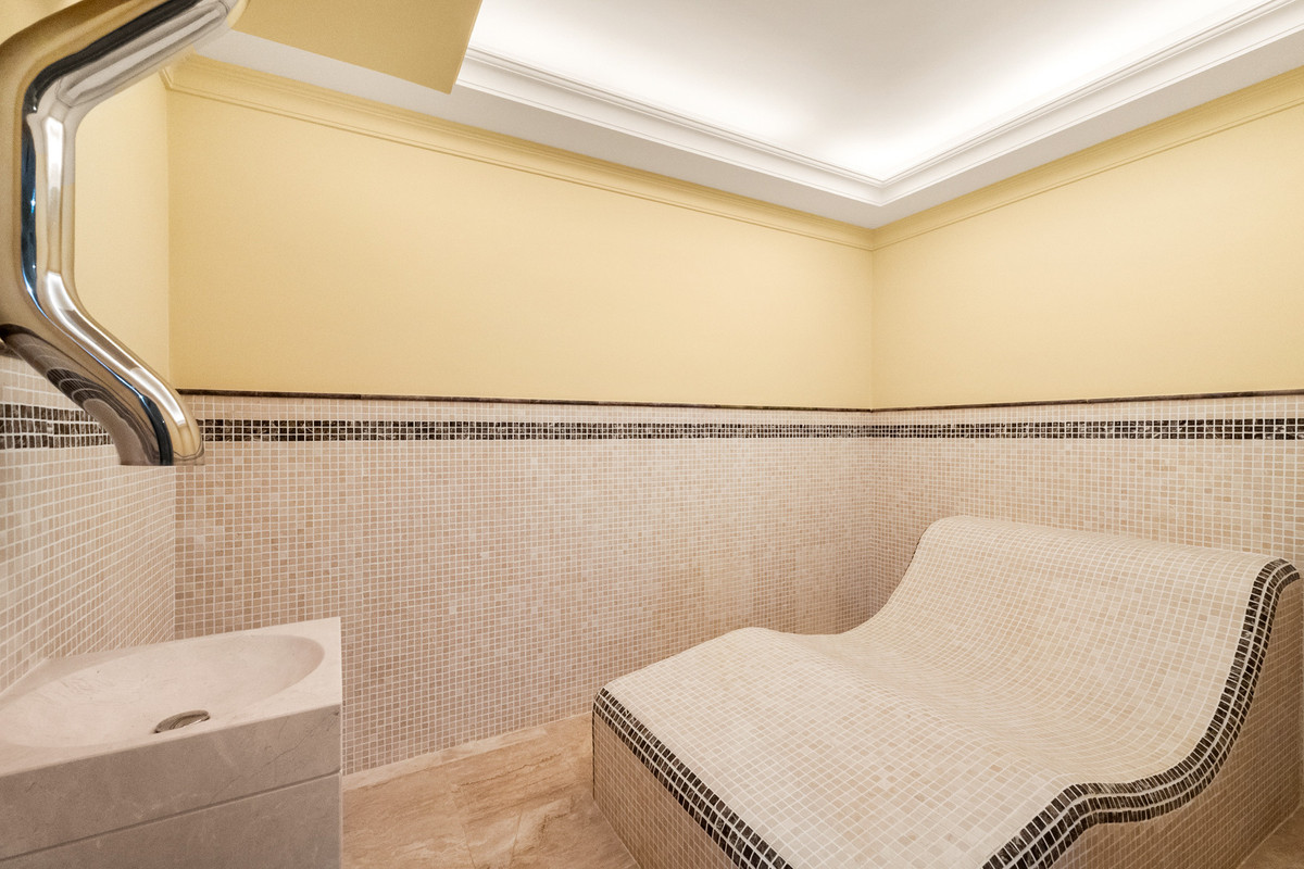 Huis te koop in Guadalmina Baja | 8 slaapkamers H5368981