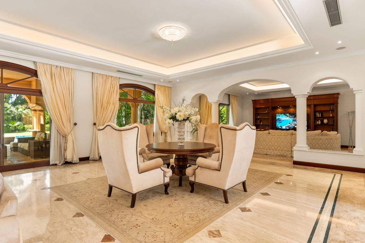 Huis te koop in Guadalmina Baja | 8 slaapkamers H5368981