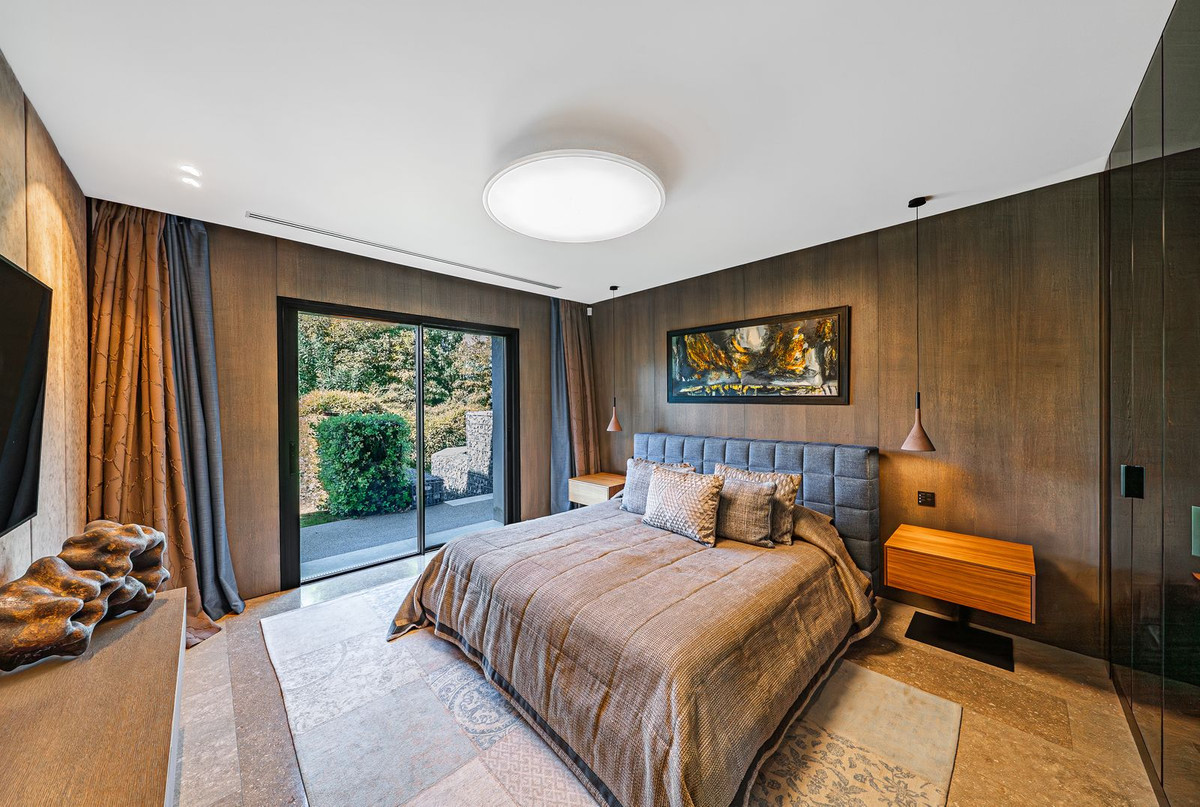 Huis te koop in Guadalmina Baja | 8 slaapkamers H5374861