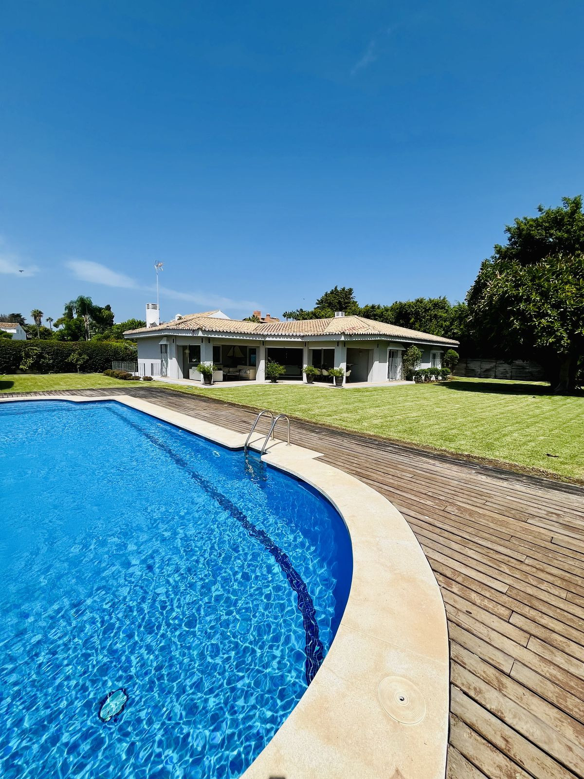 Huis te koop in Guadalmina Baja | 5 slaapkamers H5382502