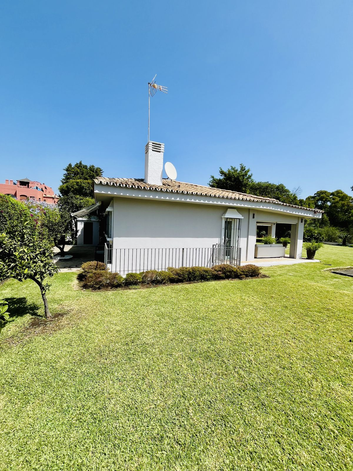 Huis te koop in Guadalmina Baja | 5 slaapkamers H5382502