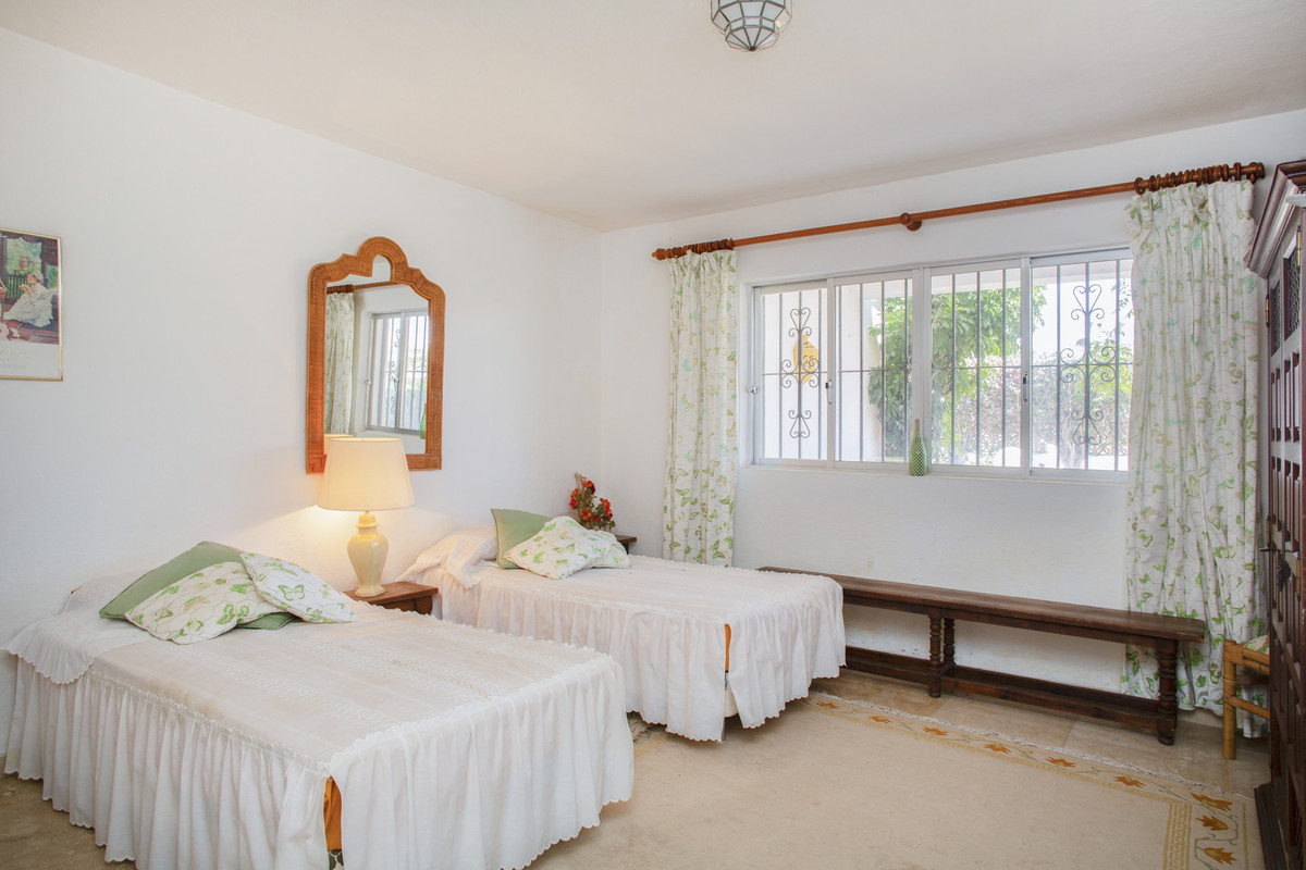 Appartement te koop in Guadalmina Baja | 4 slaapkamers H5427415