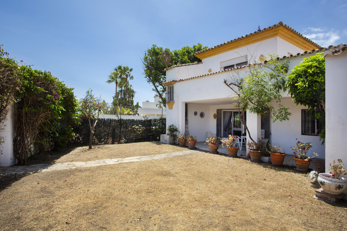 Appartement te koop in Guadalmina Baja | 4 slaapkamers H5427415