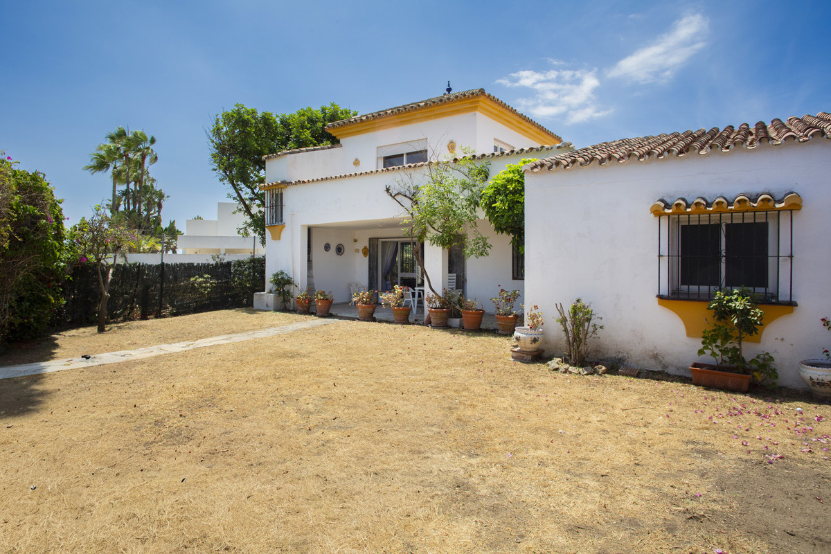 Appartement te koop in Guadalmina Baja | 4 slaapkamers H5427415