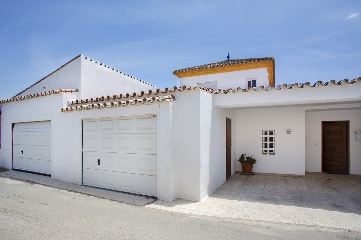 Appartement te koop in Guadalmina Baja | 4 slaapkamers H5427415