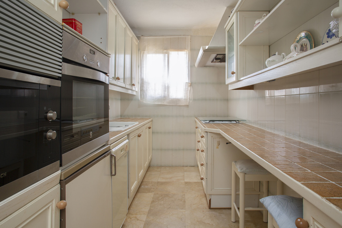 Appartement te koop in Guadalmina Baja | 4 slaapkamers H5427415