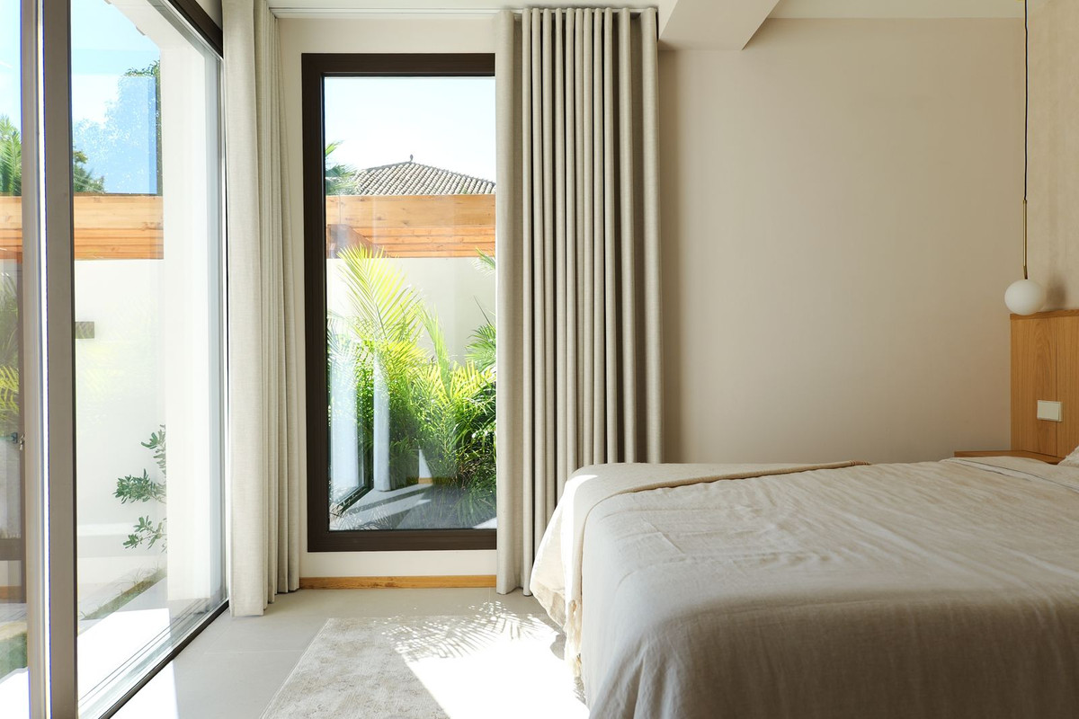 Huis te koop in Guadalmina Baja | 4 slaapkamers H5516842