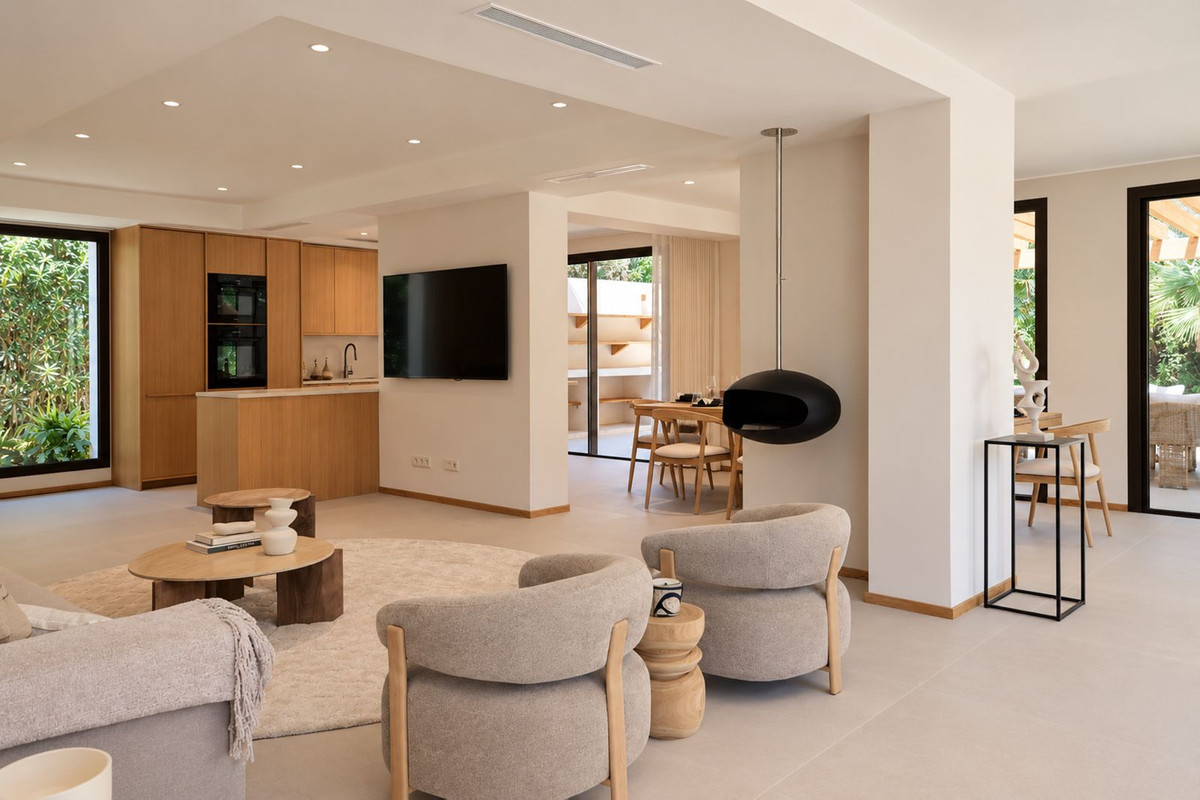 Huis te koop in Guadalmina Baja | 4 slaapkamers H5516842
