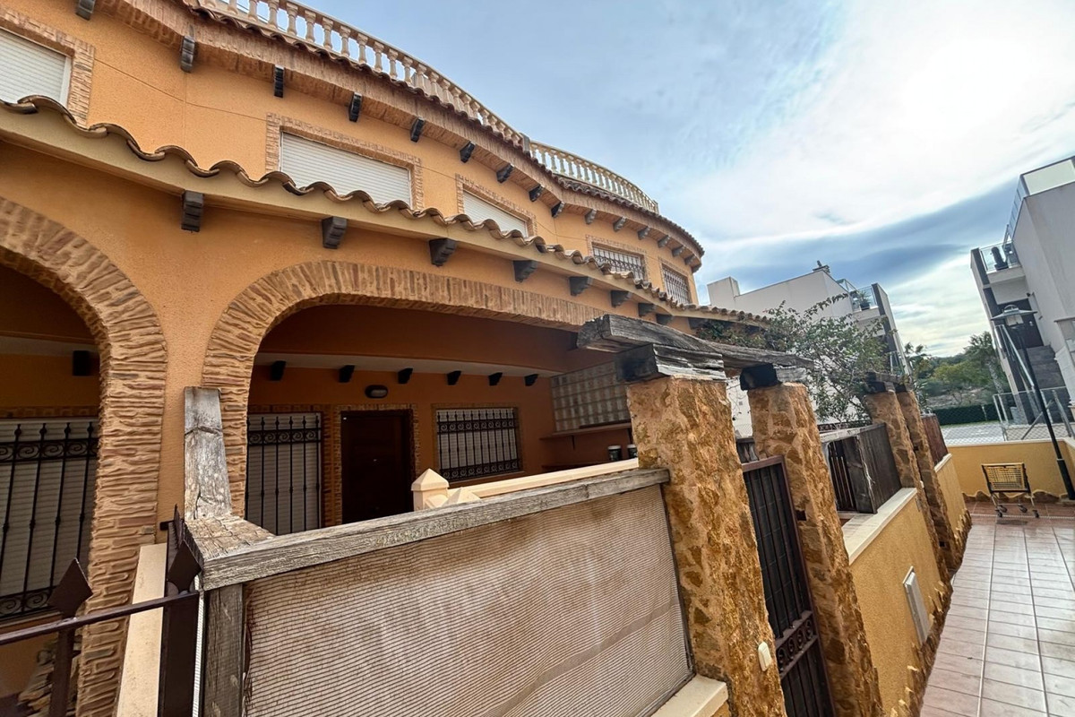 Huis te koop in Guardamar del Segura | 5 slaapkamers H5307250