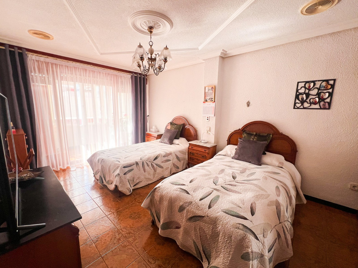Huis te koop in Guardamar del Segura | 5 slaapkamers H5364292