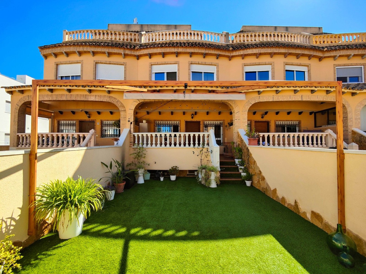 Huis te koop in Guardamar del Segura | 4 slaapkamers H5407258