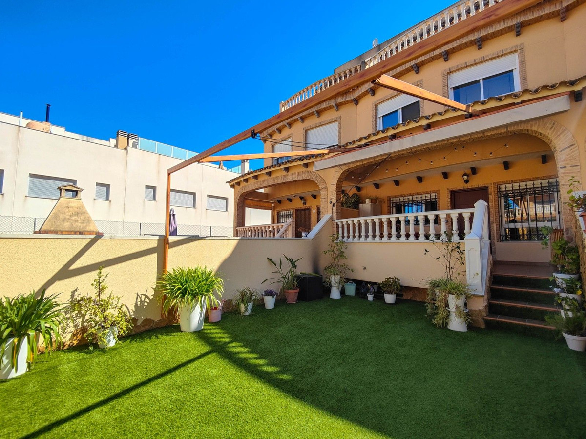 Huis te koop in Guardamar del Segura | 4 slaapkamers H5407258